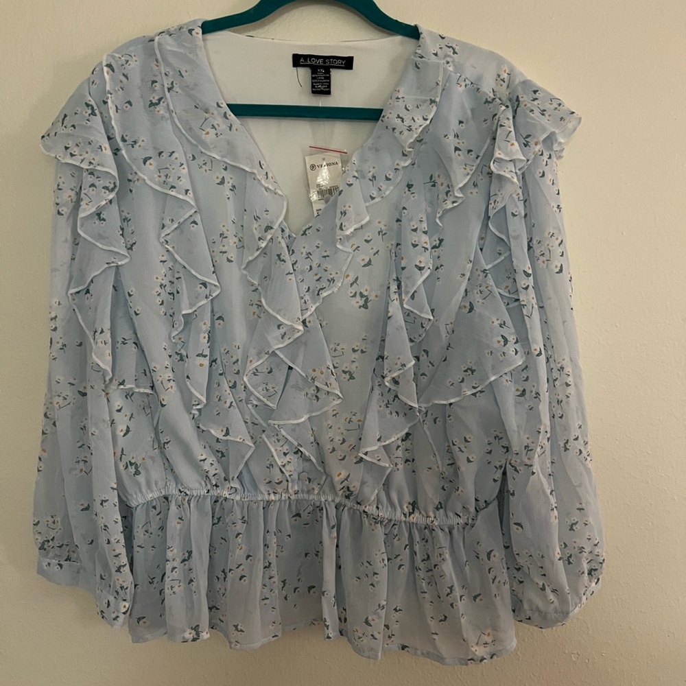 NWT A Love Story  light blue with flowers blouse